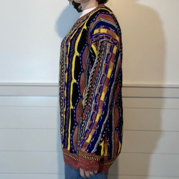 SOLD Vintage Coogi sweater - Picture 6 of 9